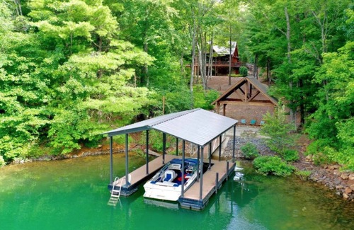Blue Ridge House | Paradise on the Lake!