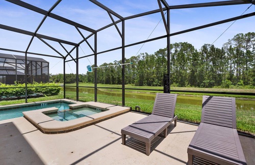 West Kissimmee House | Paradise Palms Resort 5 Bedroom Home with Spa