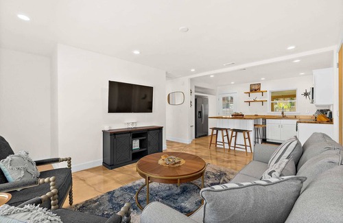 Coquina Gables Apartment | Paradise Palms - Sand Dollar Suite - Heated Pool!