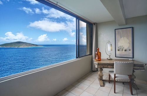 Rosendal Apartment | Paradise Palms w/Pool and Panoramic Ocean Views