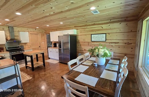 Higden House | Paradise Pines
