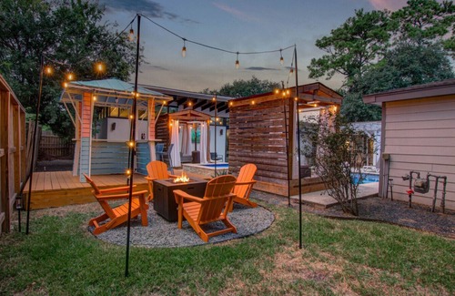 Westbury Apartment | Paradise Retreat: Heated Pool, Jacuzzi & 75” TV
