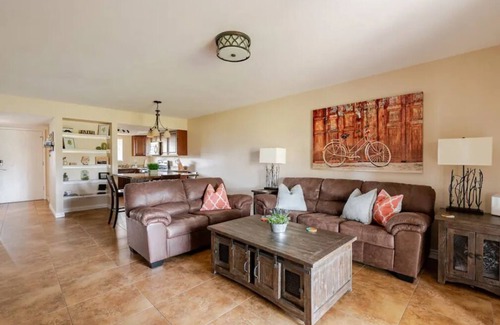 Las Casitas De Paradise Village Condo | Paradise Valley Paradise/Ground Unit
