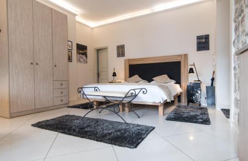 Hydra House | Paradiso