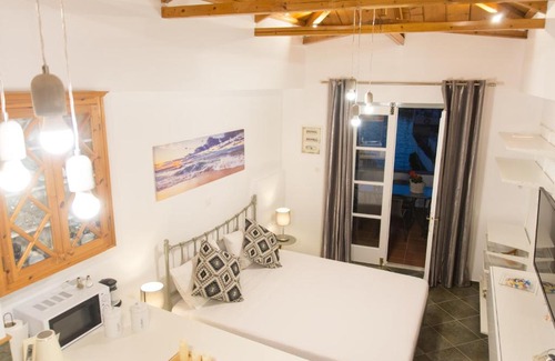 Hydra Apartment | Paradiso view