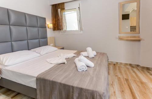 Paradhisos Apartment | Paradisos Holiday