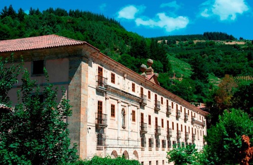 Cangas del Narcea Municipality Hotel | Parador de Corias