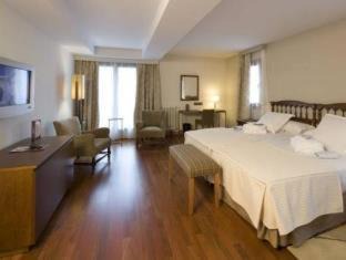 Villafranca del Bierzo Hotel | Parador de Villafranca del Bierzo