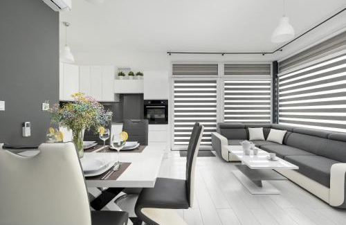 Lukecin Apartment | Paraiso Nadmorskie Apartamenty z Basenem i Parkingiem by Noclegi Renters