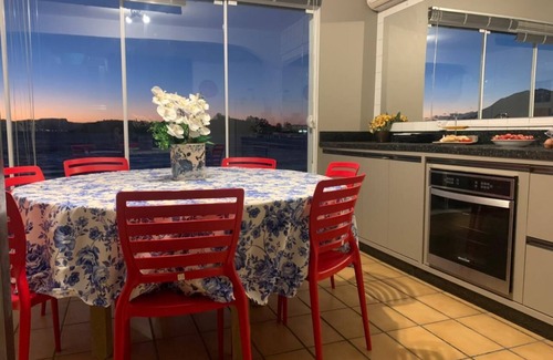 Ribeirao da Ilha House | Paraiso Ribeirão da Ilha Legitimo pé na Areia
