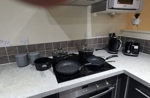 Swindon Apartment | Paramount city view located at heart of city