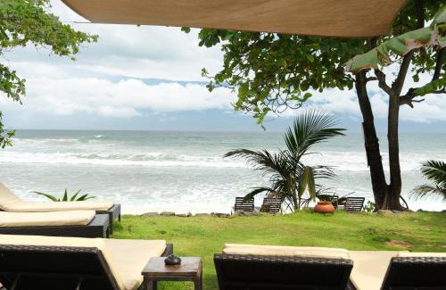 Matara District House | Parasol dore