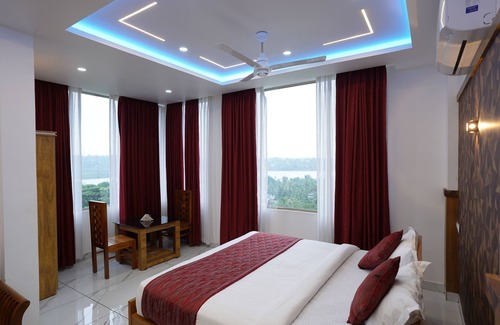 Parassinikadavu Hotel | Parassini Tourist Home