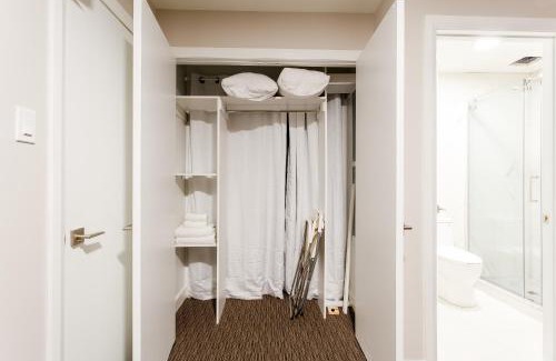 Mile End Apartment | Parc Avenue Lofts