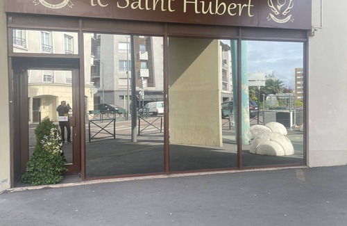 Le Blanc-Mesnil Apartment | Parc DES Exportations