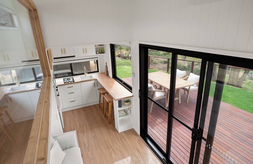 Overland Corner House | Parcoola Retreats, secluded riverside escape