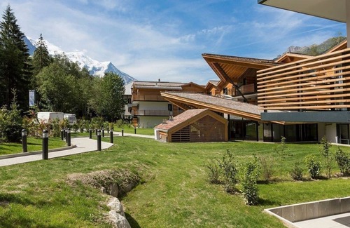 Les Tines Condo | Parfait pour vos prochaines Vacances | 2 Piscines