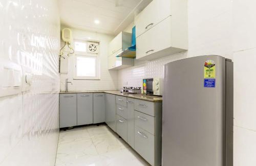 Sushant Lok Apartment | Parfait Street 2Bhk srvc apartment Horizon cnter