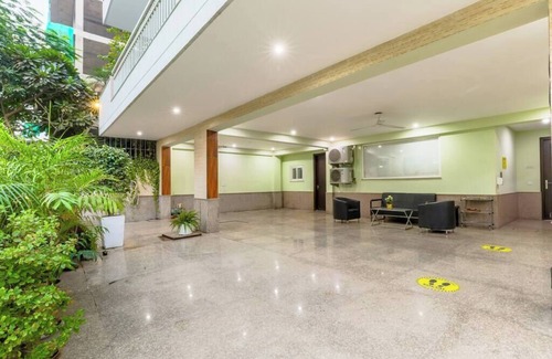 Sushant Lok Apartment | Parfait Street 3Bhk Service Apartment Near Fortis