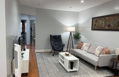 Queens House | Parfect Place to Be!