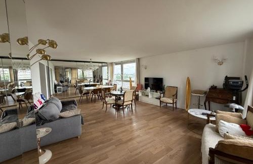 Puteaux Apartment | Paris à 10 mn en métro Appt 1 ch, parking, Balcon