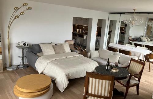 Puteaux Apartment | Paris à 10 mn en métro Appt 1 ch, parking, Balcon
