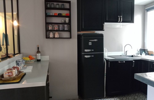 Quartier de Becon Apartment | Paris, à 6mn de St Lazare, au Pied de la Gare, F3 Neuf, 7 Couchages max