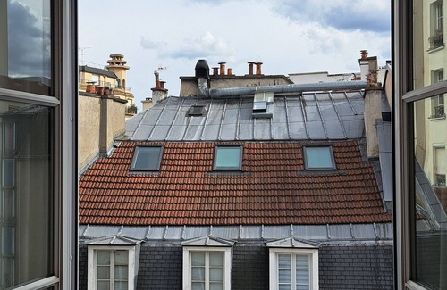 Quartier Sainte-Marguerite Apartment | Paris, Bastille. Superb 110 square meter, 3 bedroom apartment.