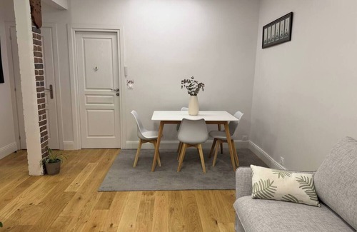 Ternes Apartment | Paris Étoile, nice renovated flat - 6 pax 2 WC
