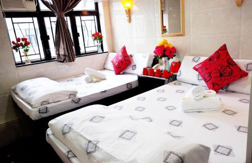 Tsim Sha Tsui House | Paris Guest House, 10F FLAT D8 BLOCK D E RECEPTION 24 HOUR TSIM SHA TSUI KOWLOON