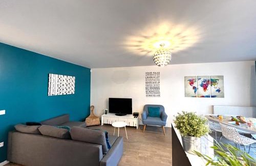Universite Apartment | Paris La-Defense - U Arena - 2 Bedrooms - Terrace & Wifi