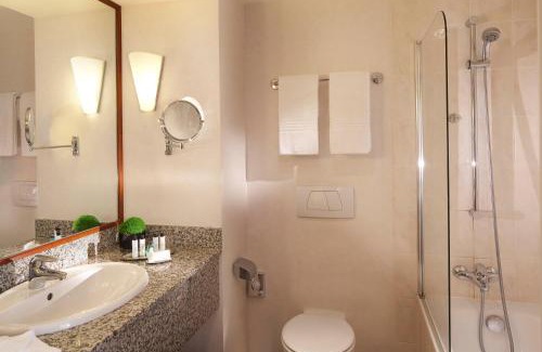 Roissy-en-France Hotel | Paris Marriott Charles de Gaulle Airport Hotel