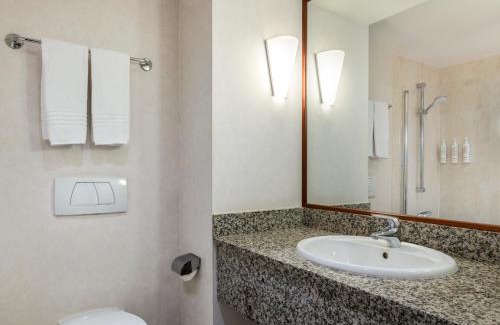 Roissy-en-France Hotel | Paris Marriott Charles de Gaulle Airport Hotel