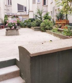 Clignancourt Apartment | Paris Montmartre, Mairie du 18e
