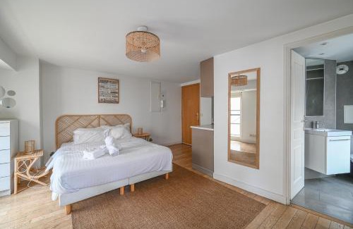 Gaillon Apartment | Paris, Opéra 1. Comme chez soi