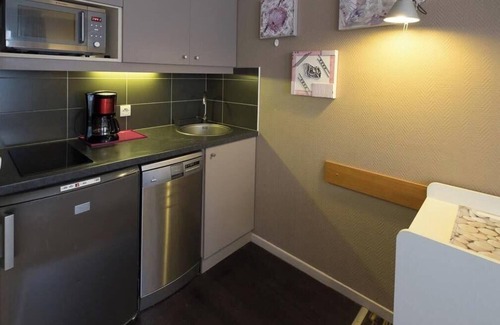 Issy-les-Moulineaux Apartment | Paris Porte de Versailles Cosy Lodge 1 Appart hôtel parking, wifi 4 pers