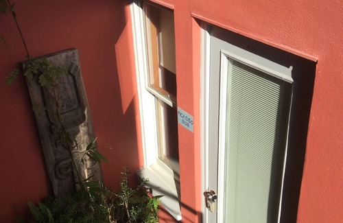 Seaside Apartment | Paris style apt: Sleeps 2/in Heart of Seaside with Private Beach