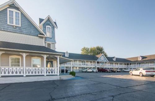 Paris Hotel | Paris, TX