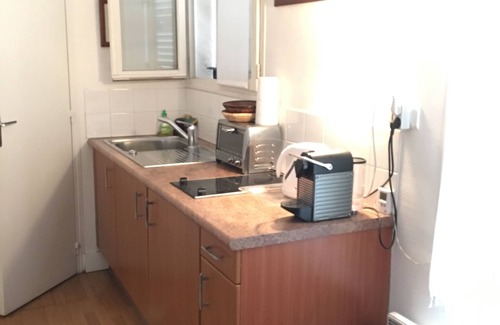 15th Arrondissement Apartment | Paris XV large Vaugirard metro studio near the Parc des Expositions