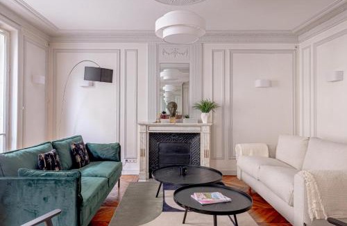 16th Arrondissement Apartment | Parisian Elegance 2 Bedr in the 16th