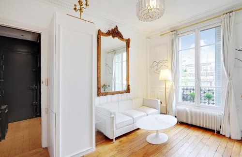 Neuilly-sur-Seine Apartment | Paris’Luxury : Luxe, Calm and Voluptuousness
