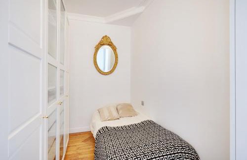 Neuilly-sur-Seine Apartment | Paris’Luxury : Luxe, Calm and Voluptuousness