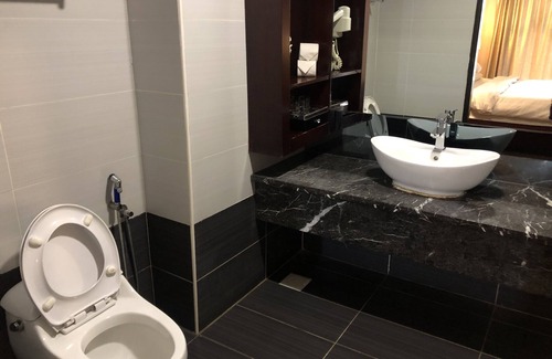 Bukit Indah Hotel | Pariss Hotel Johor Bahru