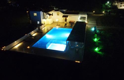Troulos Villa | Parissis Eden Villas Skiathos
