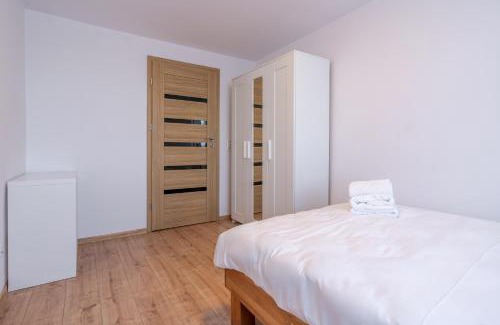 Katowice Apartment | Park Śląski Snug Apartment by BookingHost