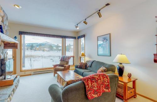 Big Sky Meadow Village Apartment | Park 282