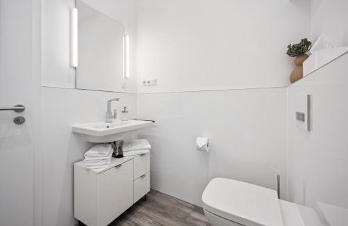 Altstadt-Nord Apartment | Park Avenue Apartments I Domsuite I Hbf I Netflix I WLAN