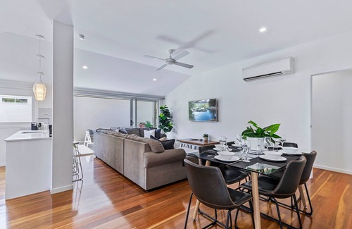Auchenflower House | Park Avenue Terrace House 3BR - Outdoor, BBQ
