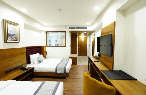 Panch Batti Hotel | Park Central Jaipur City Center