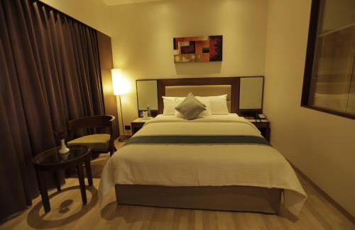 Kakkanad Hotel | Park Connect